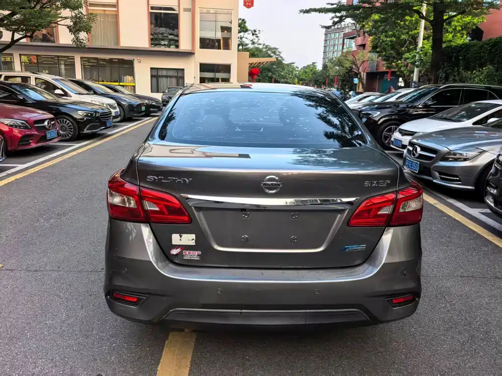 Nissan Sylphy — миниатюра 5