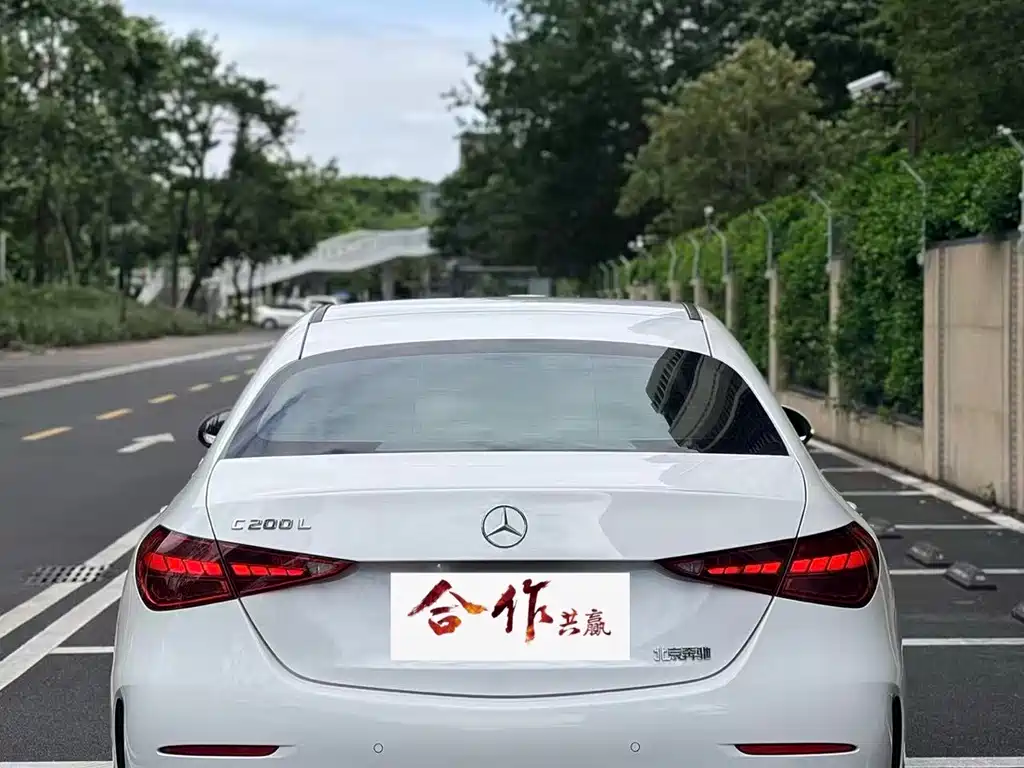 Mercedes-Benz C-Class — миниатюра 4