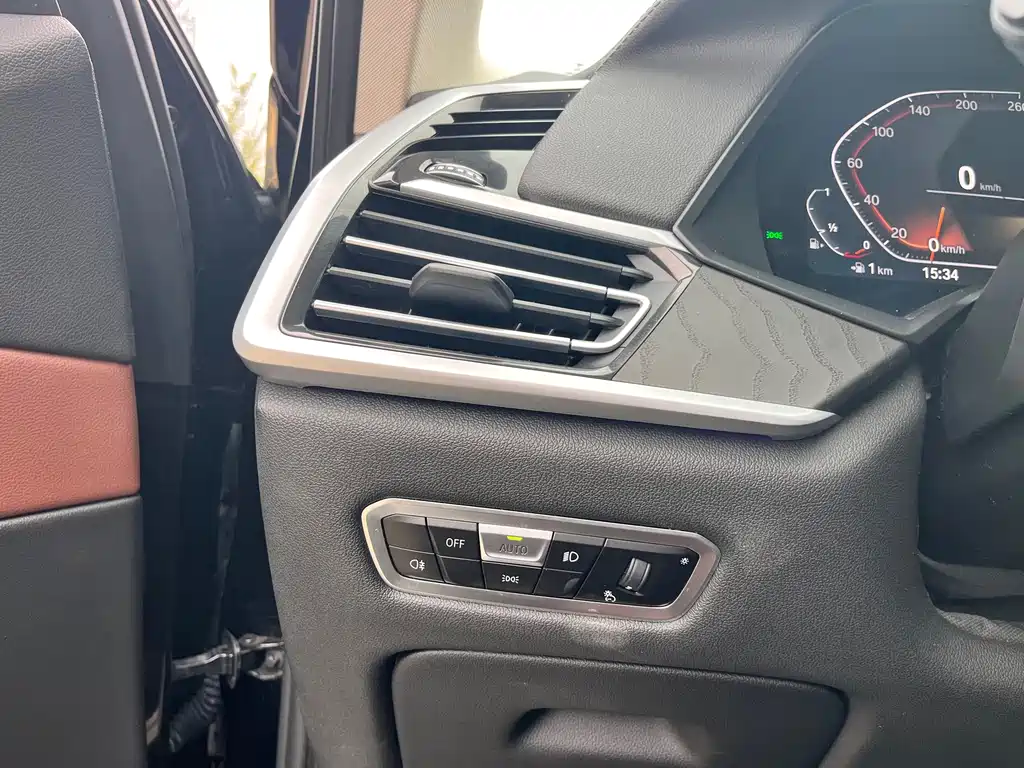 BMW X7 — миниатюра 19