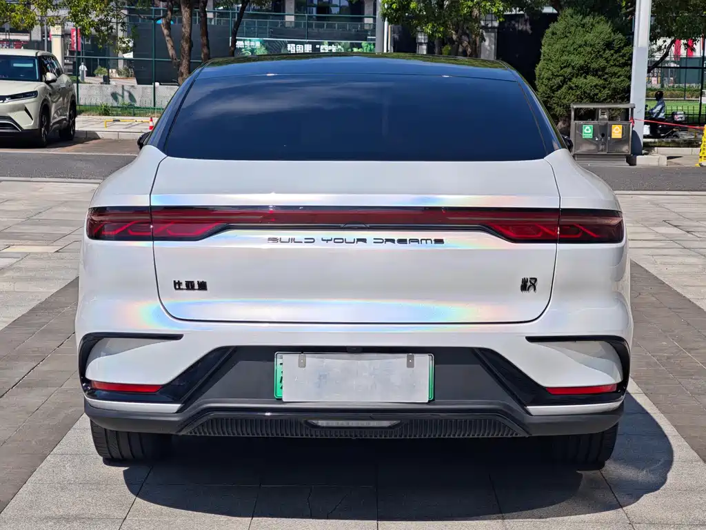 BYD Han — миниатюра 14