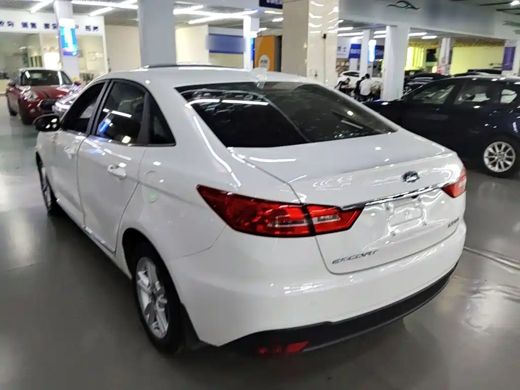 Ford Escort — миниатюра 5