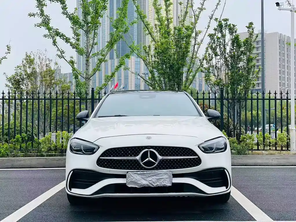 Mercedes-Benz C-Class — миниатюра 3