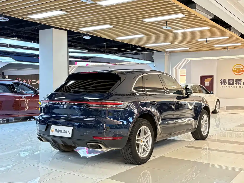 Porsche Macan — миниатюра 5