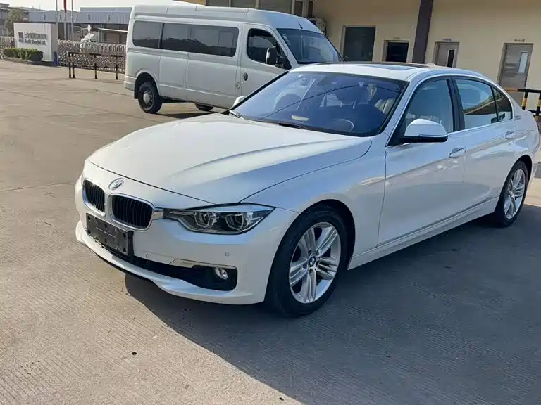 BMW 3 Series — миниатюра 8
