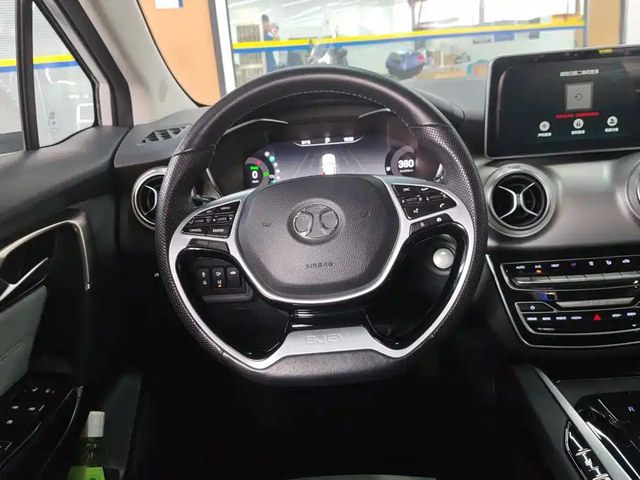 BAIC EU5 — миниатюра 15