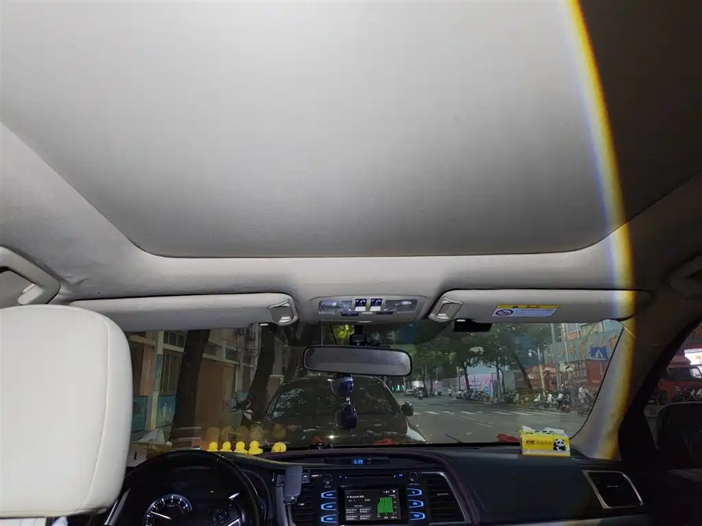 Toyota Highlander 2015 2.0T Luxury 7 мест