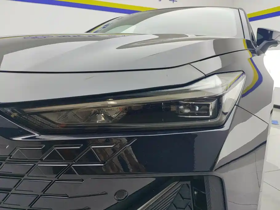 Changan UNI-V — миниатюра 5