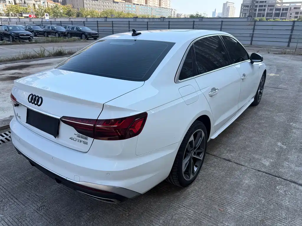 Audi A4L — миниатюра 10