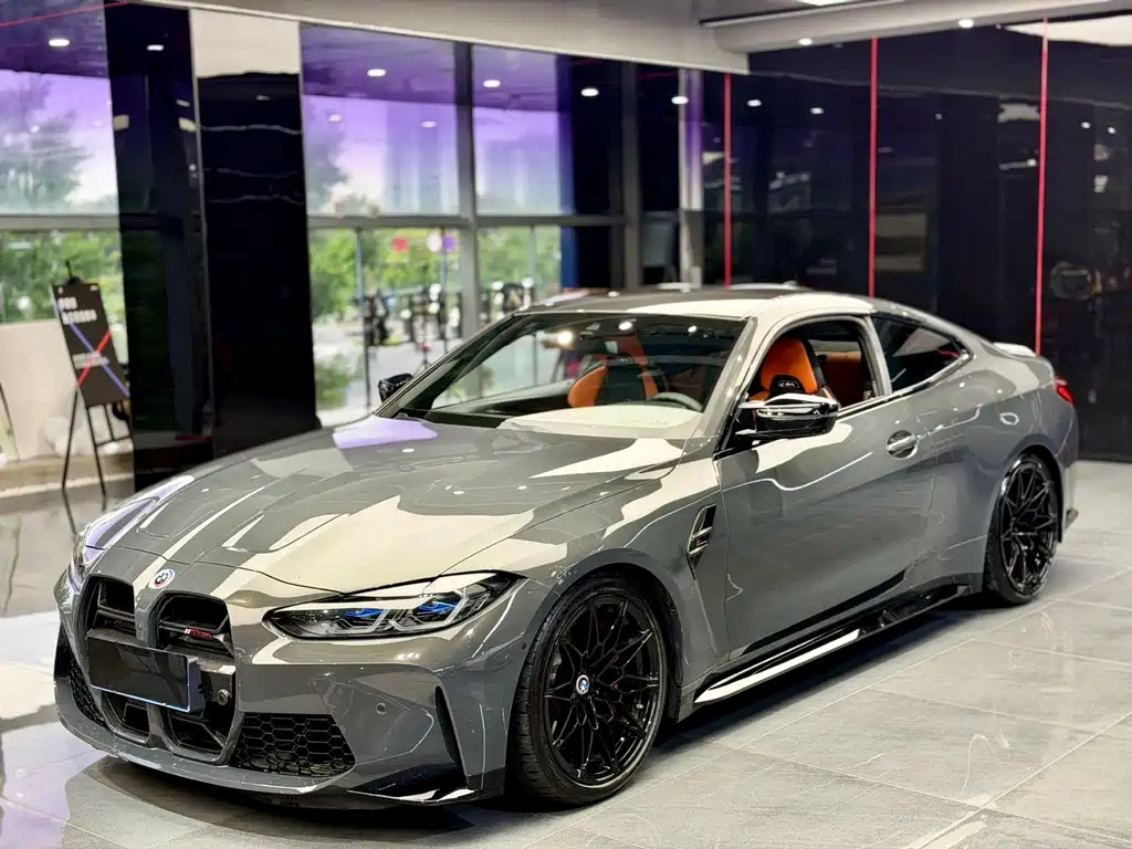BMW M4 2022 M4