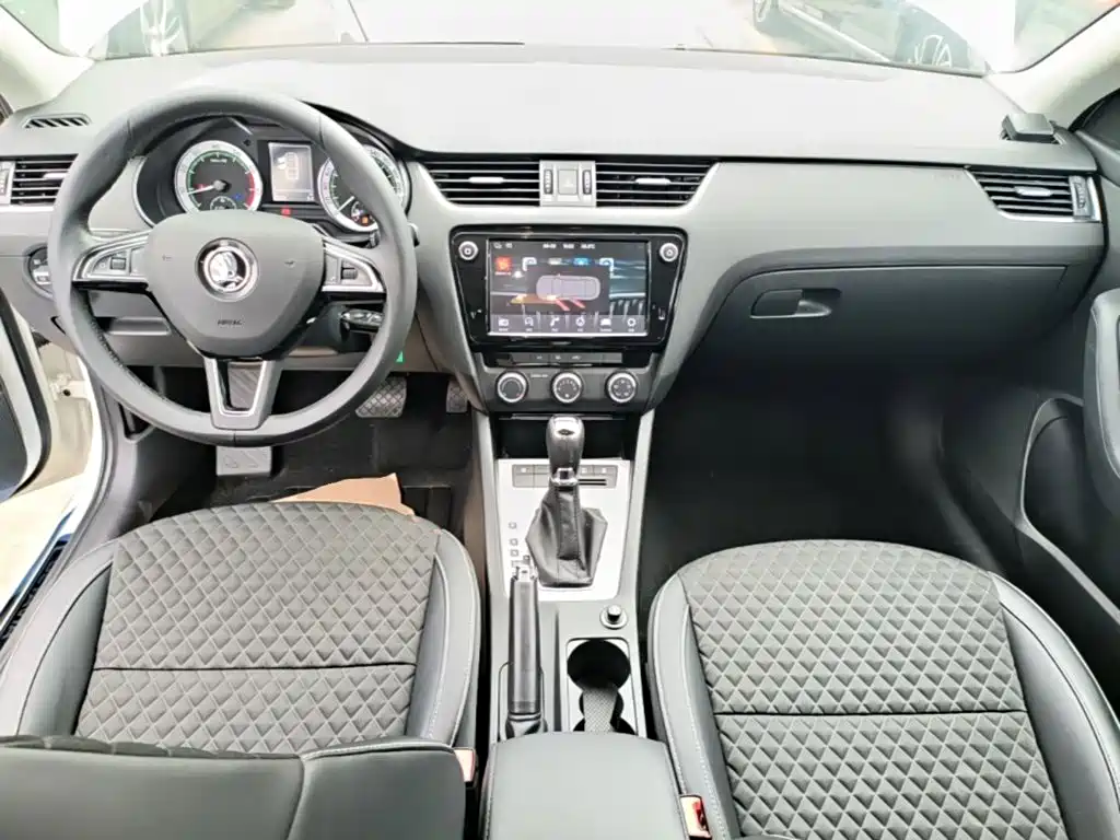 Skoda Octavia — миниатюра 10