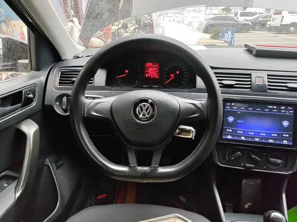 Volkswagen Santana — миниатюра 11