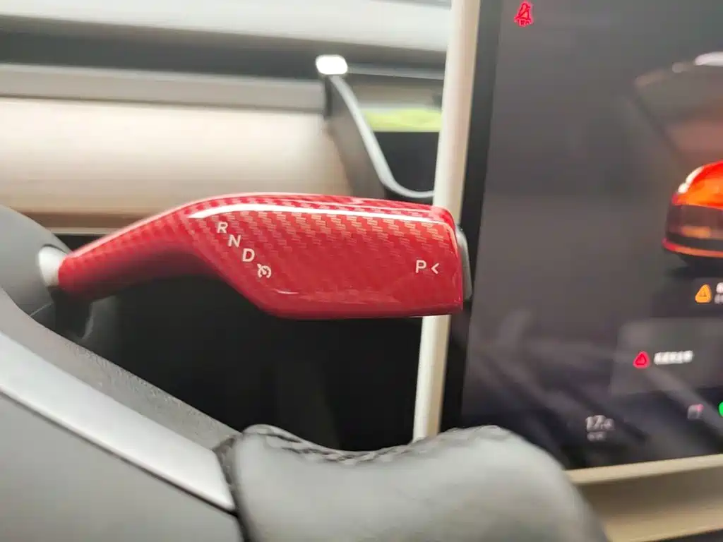 Tesla Model 3 — миниатюра 14