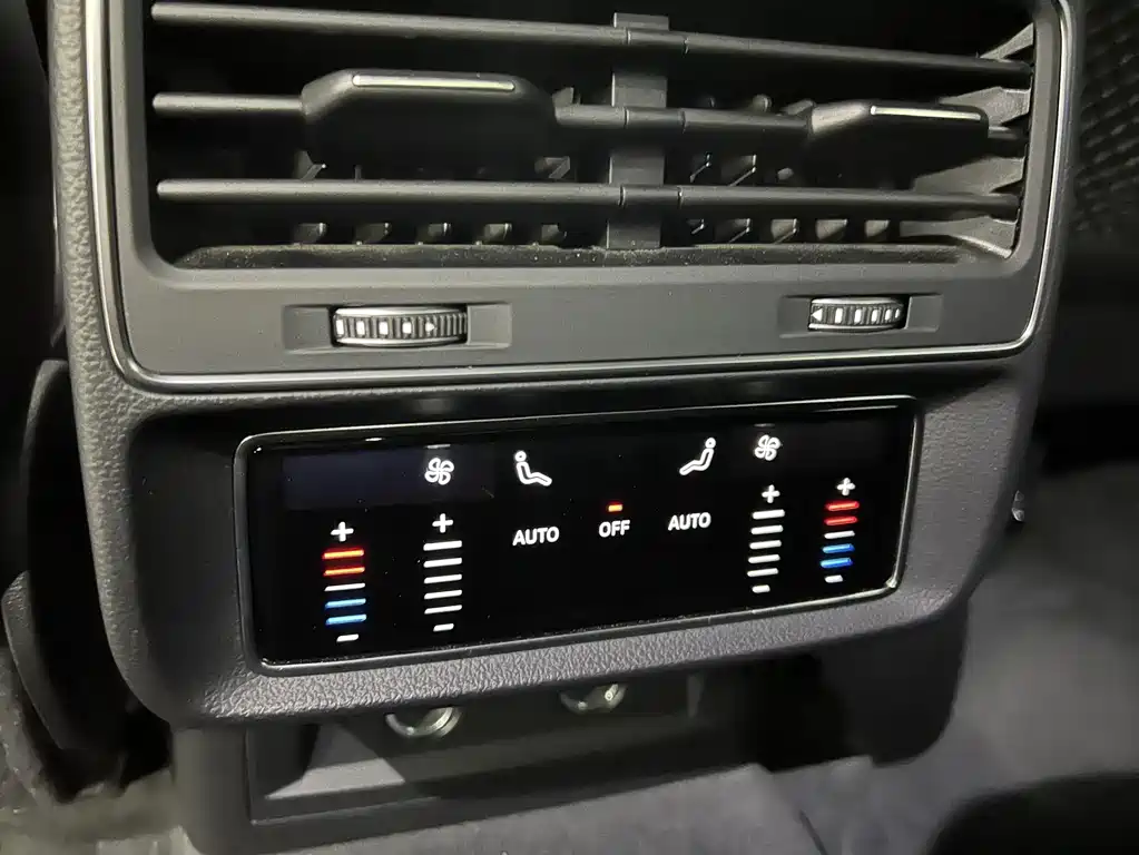 Audi Q7 — миниатюра 8