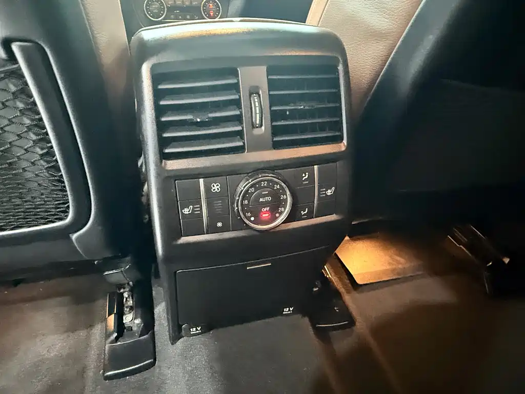 Mercedes-Benz GLS — миниатюра 10