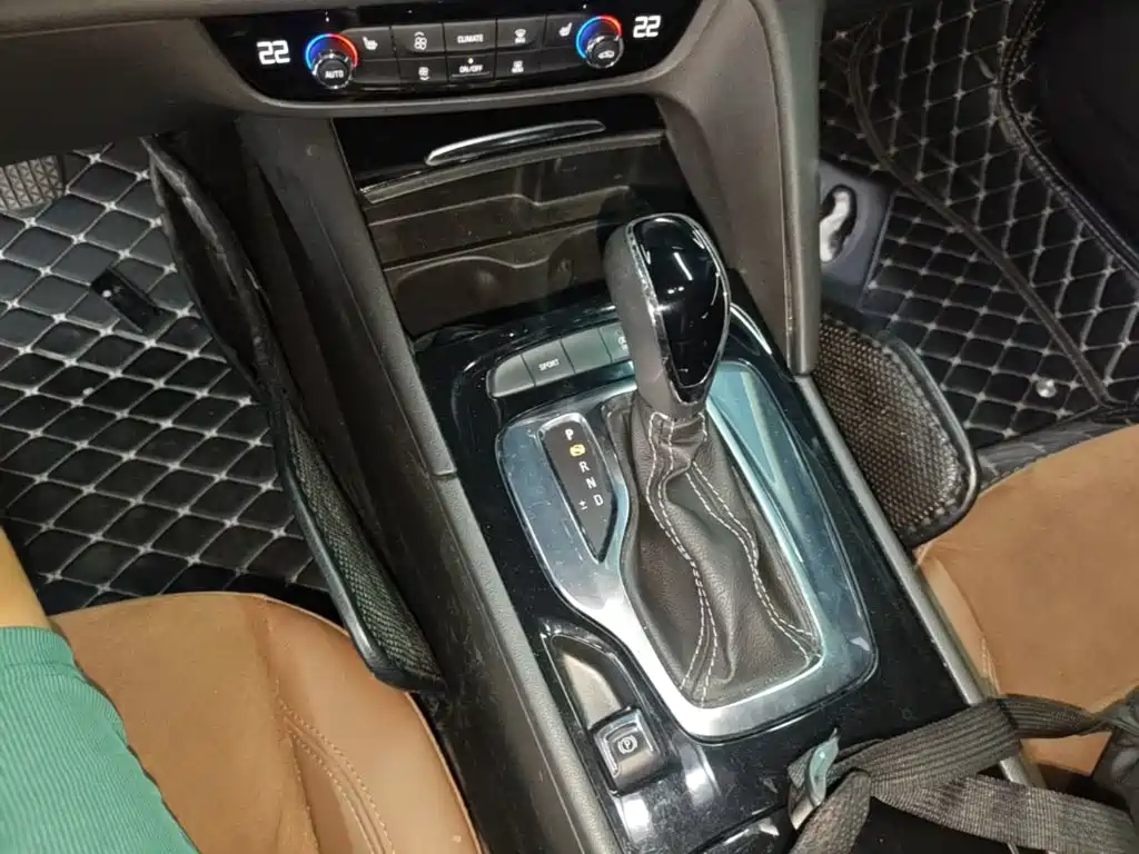 Buick Regal — миниатюра 14