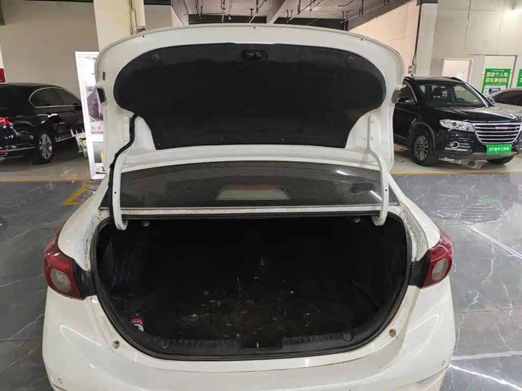 Mazda 3 Axela — миниатюра 22