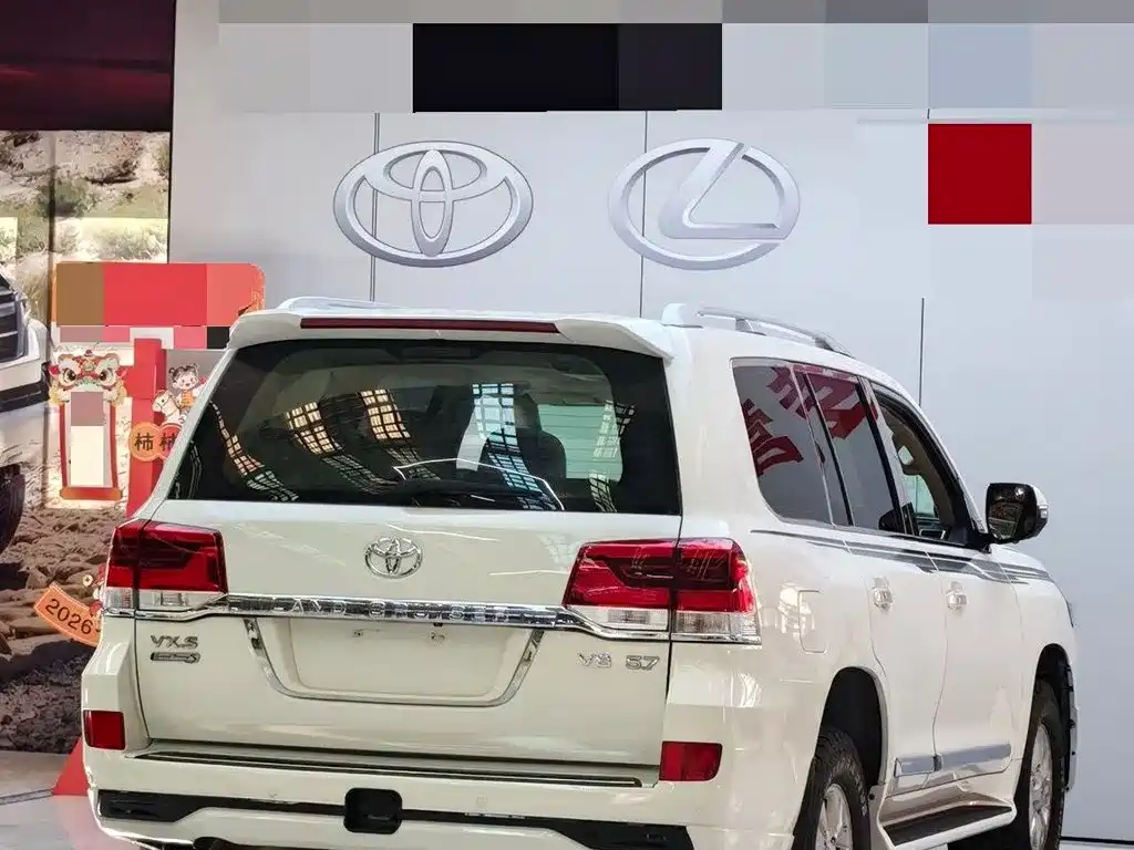 Toyota Land Cruiser — миниатюра 8