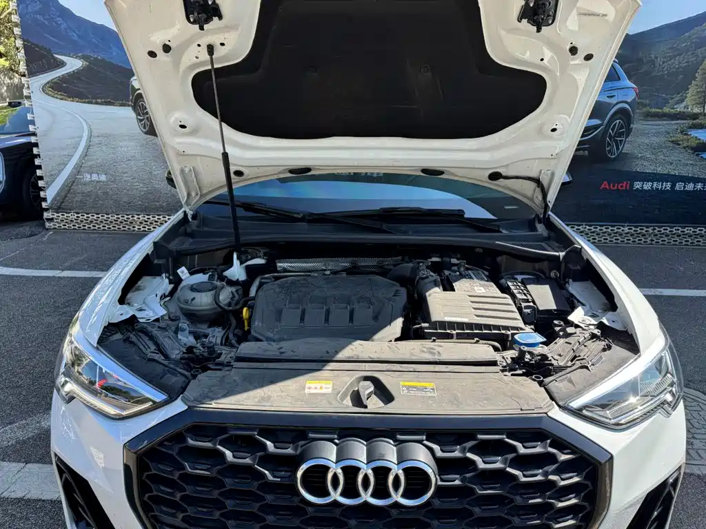 Audi Q3 Sportback — миниатюра 26