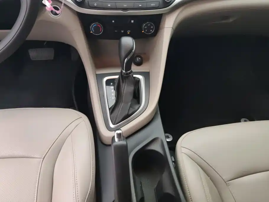 Buick Excelle — миниатюра 16