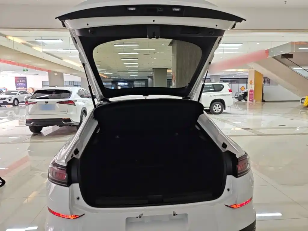 Volkswagen Lamando — миниатюра 19