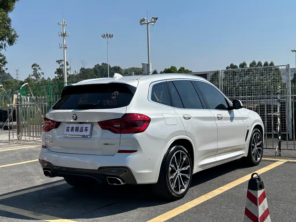 BMW X3 — миниатюра 12