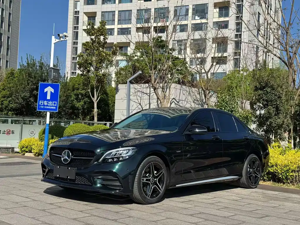 Mercedes-Benz C-Class 2022