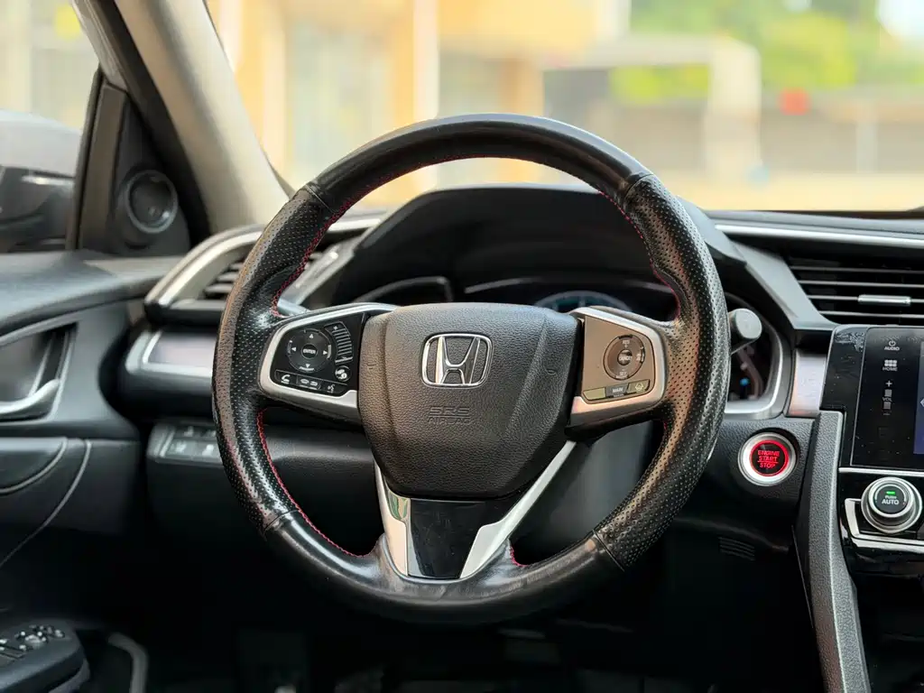 Honda Civic — миниатюра 12