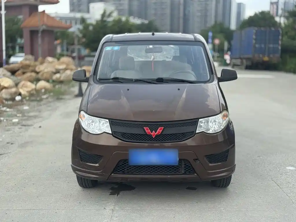 Wuling Hongguang — миниатюра 3