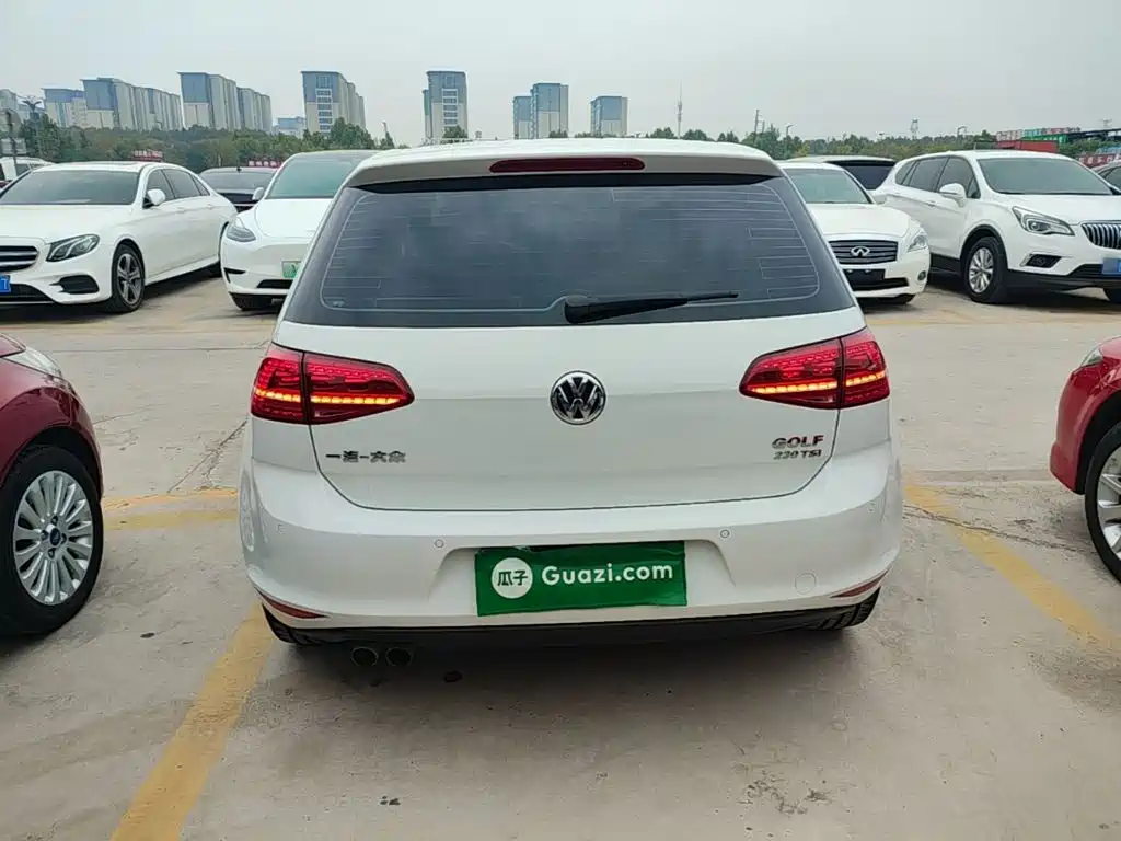 Volkswagen Golf — миниатюра 6
