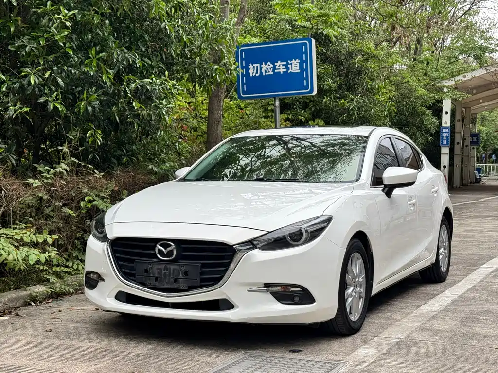 Mazda 3 Axela 2018