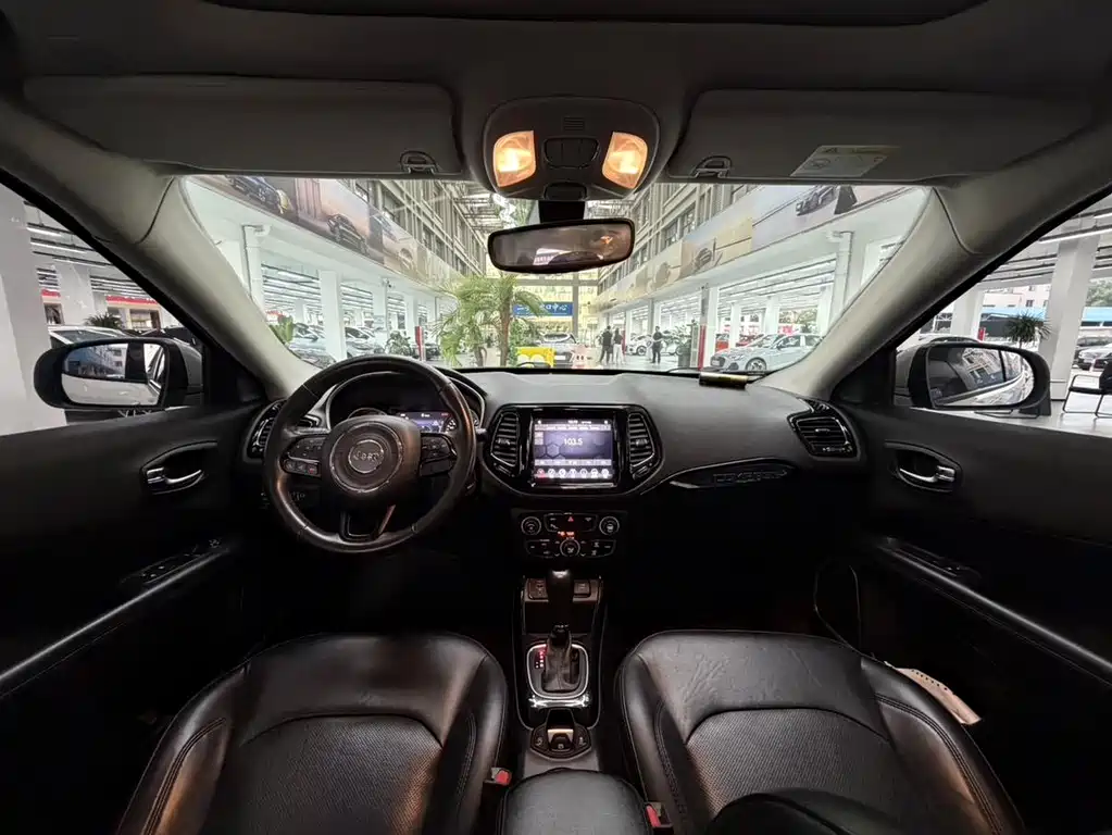 Jeep Compass — миниатюра 14