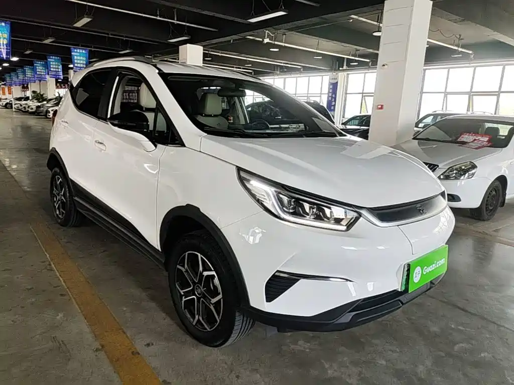 BYD Yuan Pro - фото 4