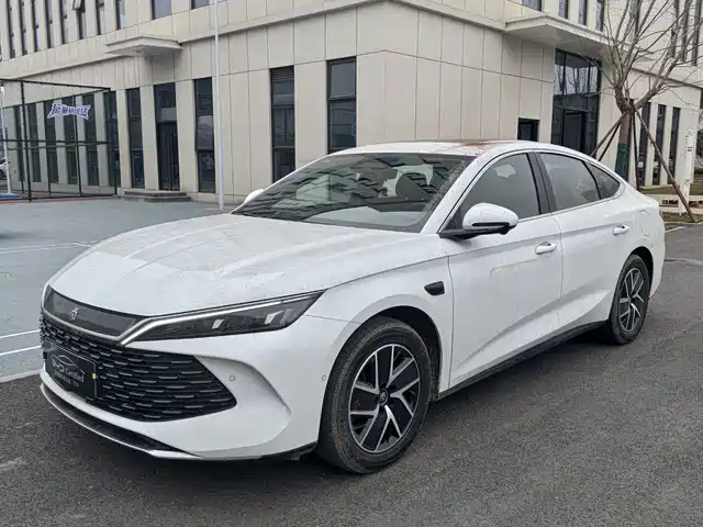 BYD QIN L 2025