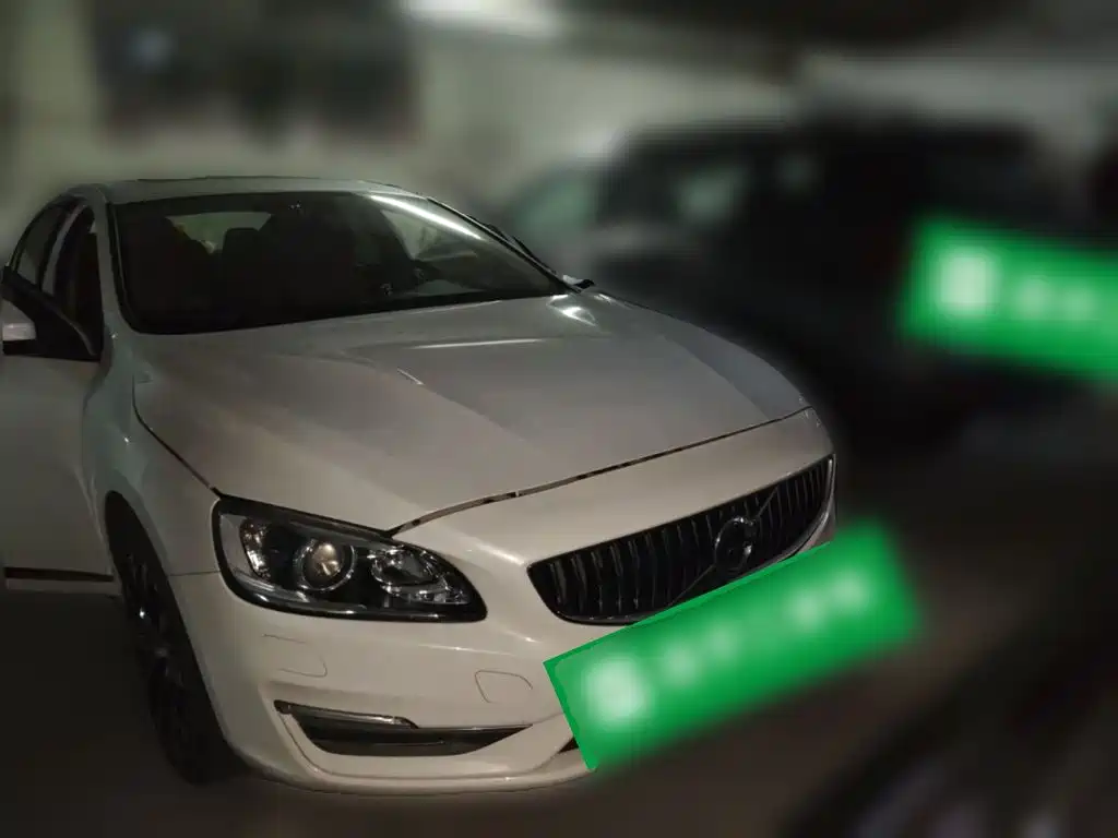 Volvo S60 — миниатюра 23