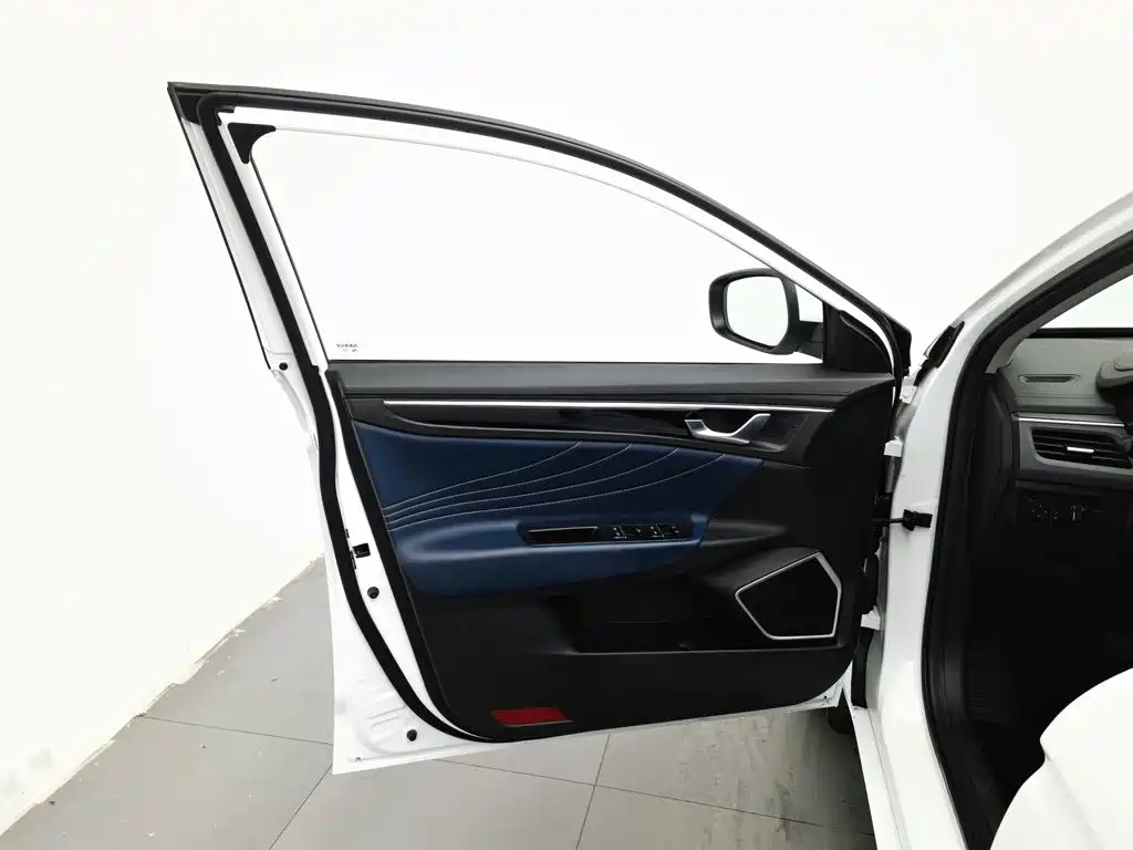 Geely Emgrand GL — миниатюра 8