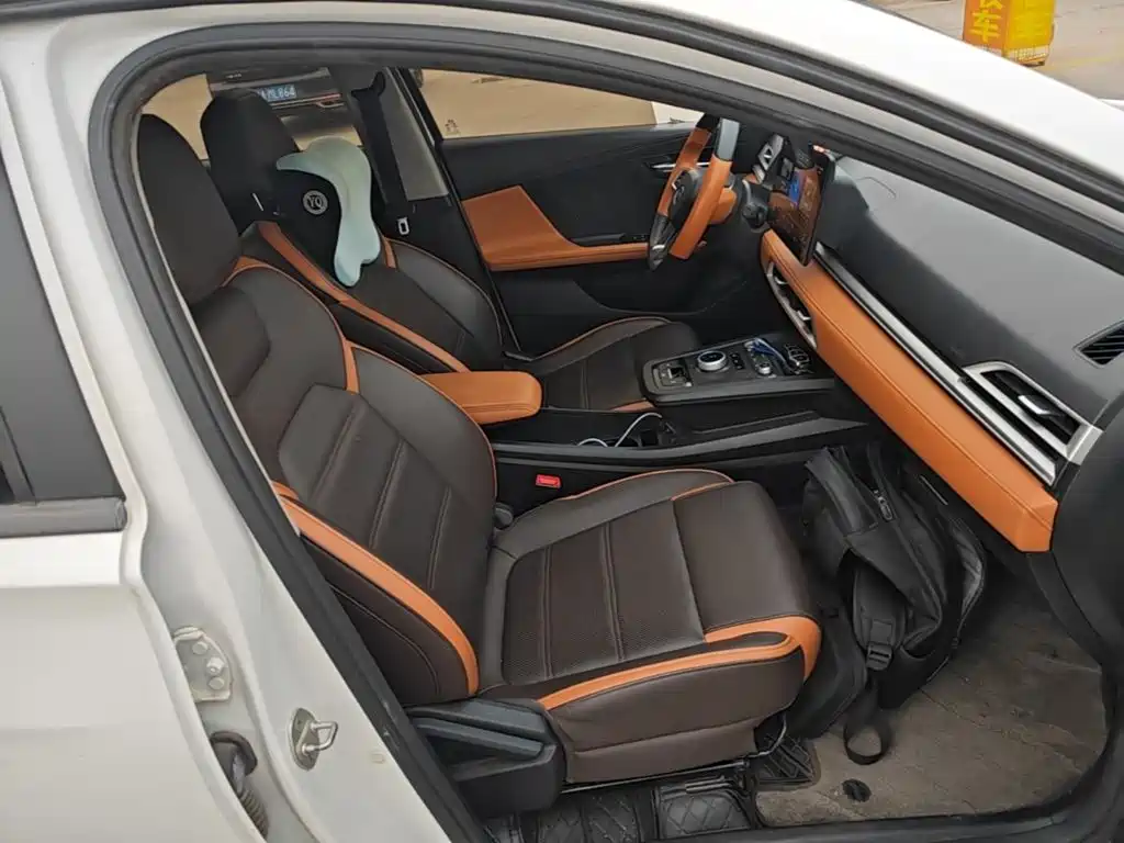 BYD e2 — миниатюра 25