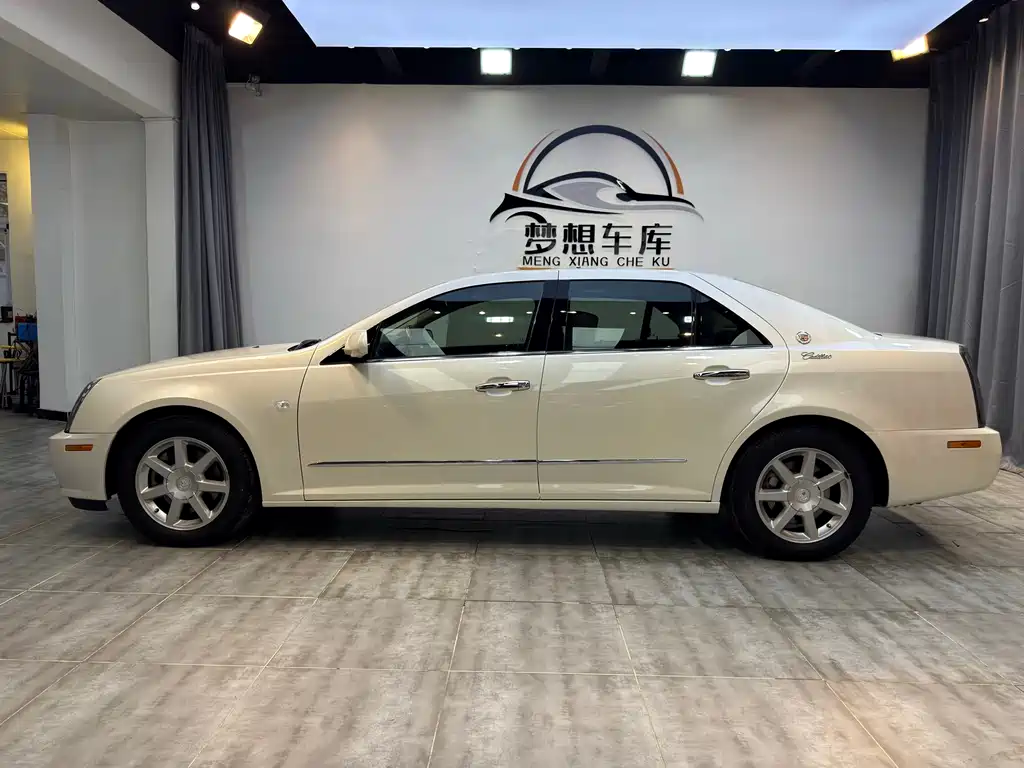 Cadillac SLS 2007 2.8 Luxury