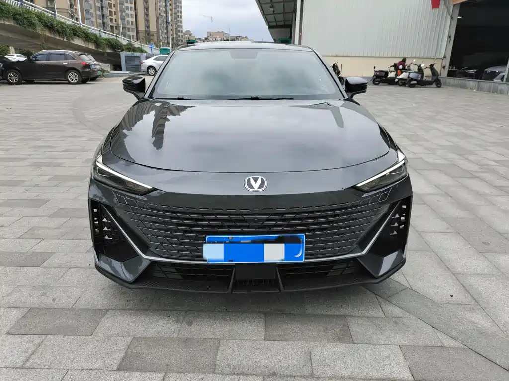 Changan UNI-V 2022