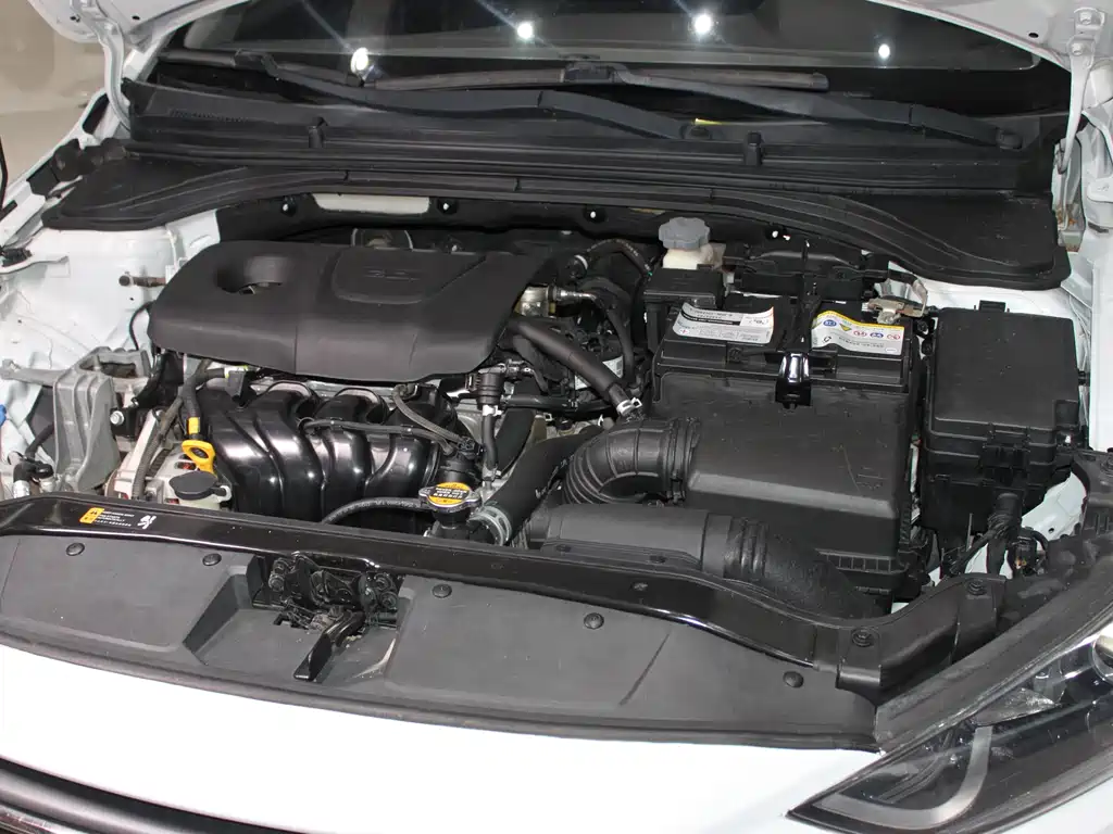 Hyundai Elantra - фото 9