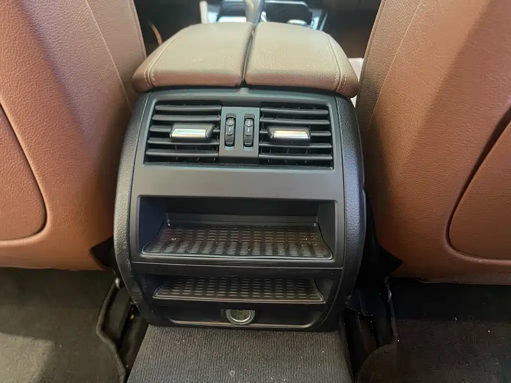 BMW 5 Series (Import) 520i Elegant Type, фото 19