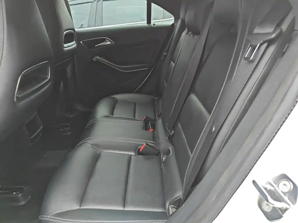 Mercedes-Benz CLA (Import) — миниатюра 17