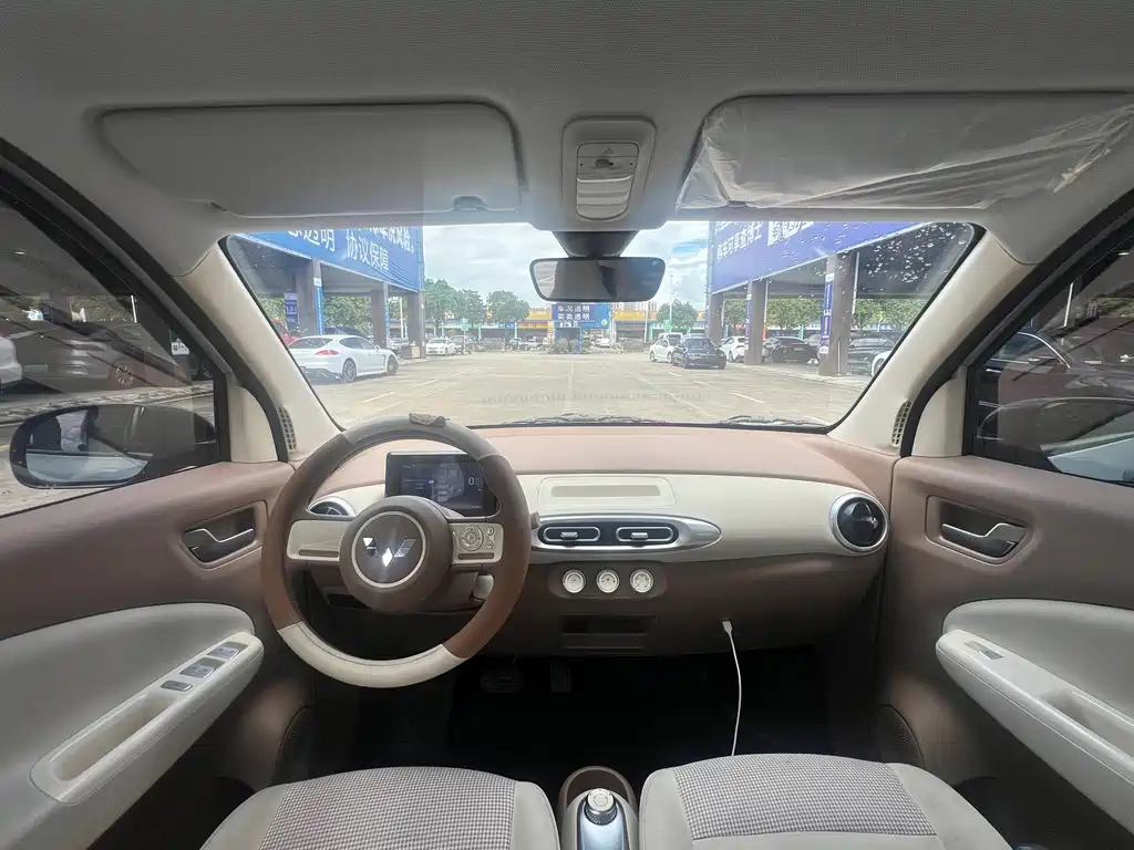 Wuling MINIEV — миниатюра 5