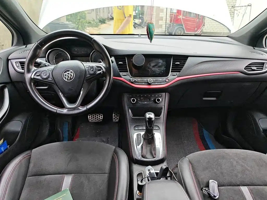 Buick Verano — миниатюра 6