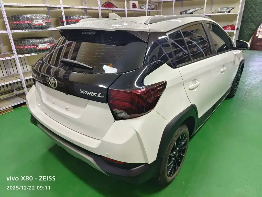TOYOTA YARIS L ZHIXUAN