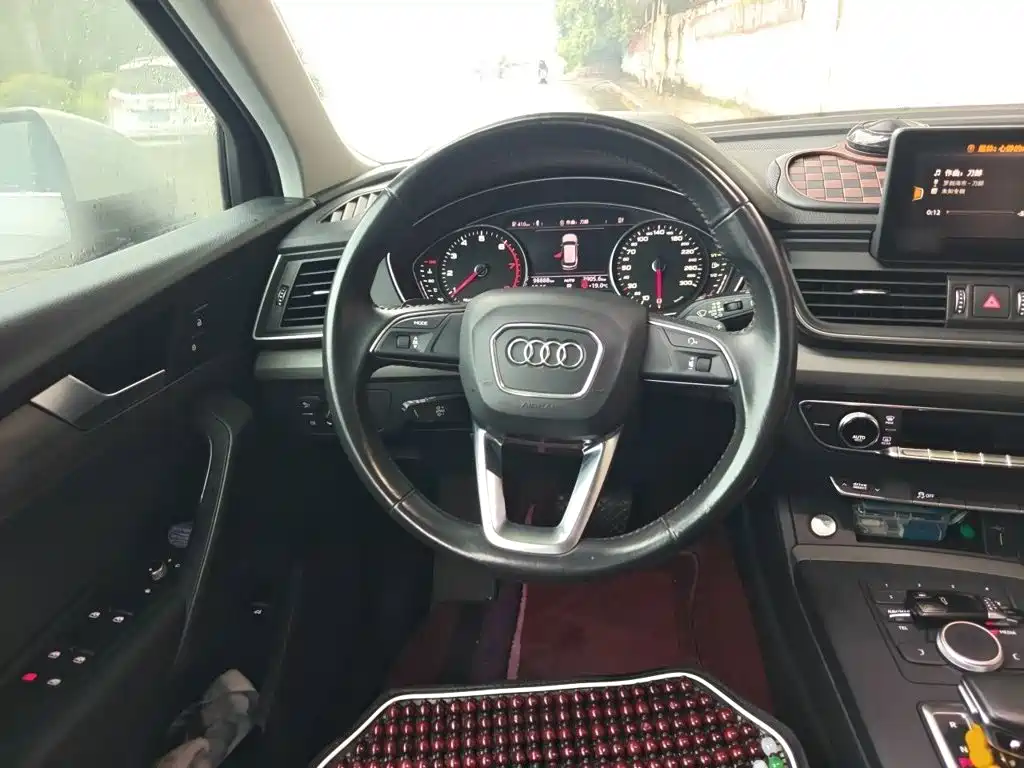 Audi Q5L — миниатюра 3