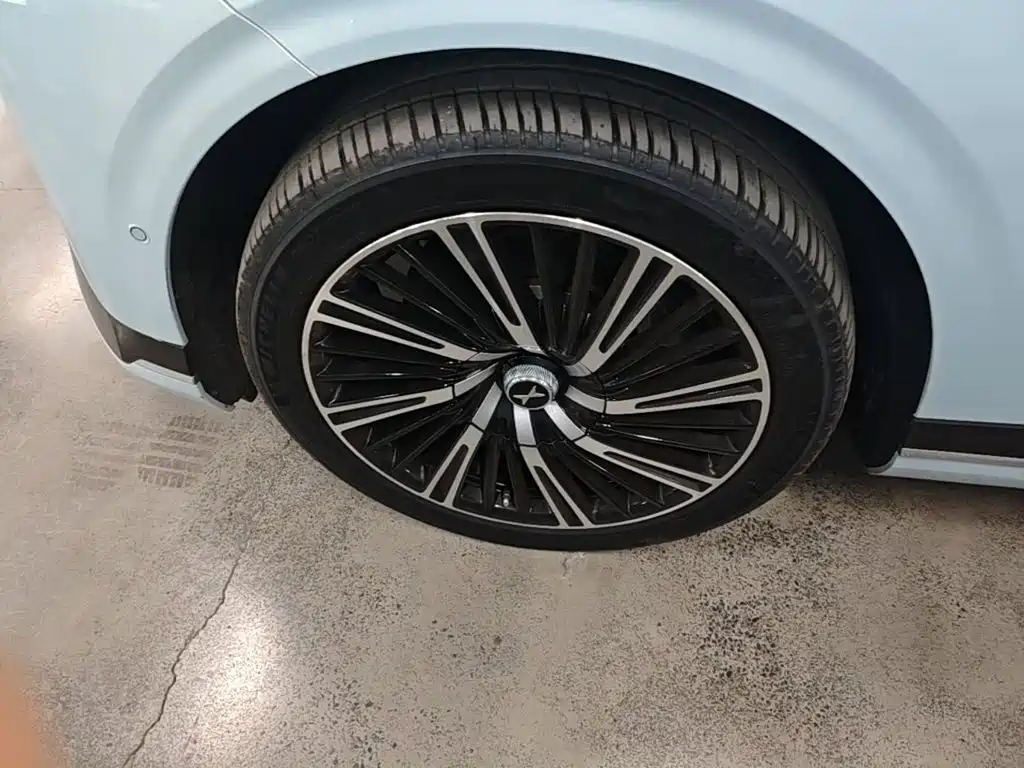 XPeng G9 — миниатюра 23