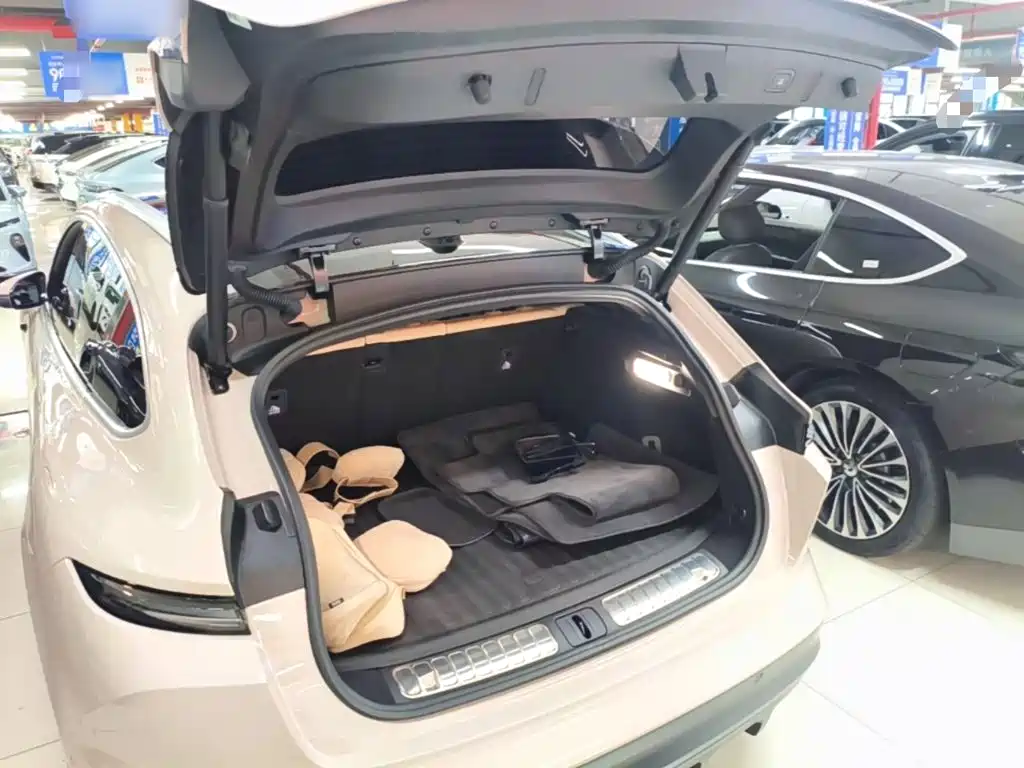 NIO ET5T — миниатюра 19