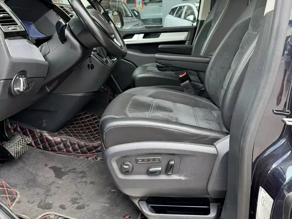 Volkswagen Multivan — миниатюра 3