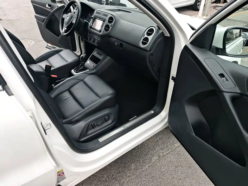 Volkswagen Tiguan — миниатюра 12