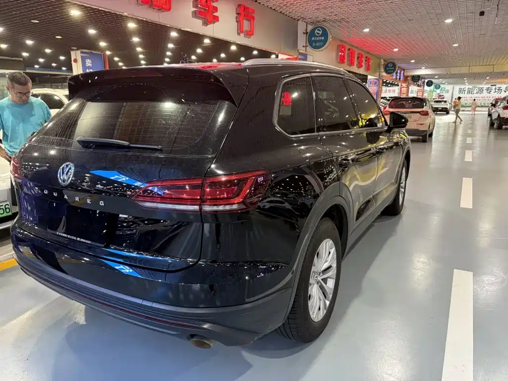 Volkswagen Touareg — миниатюра 5